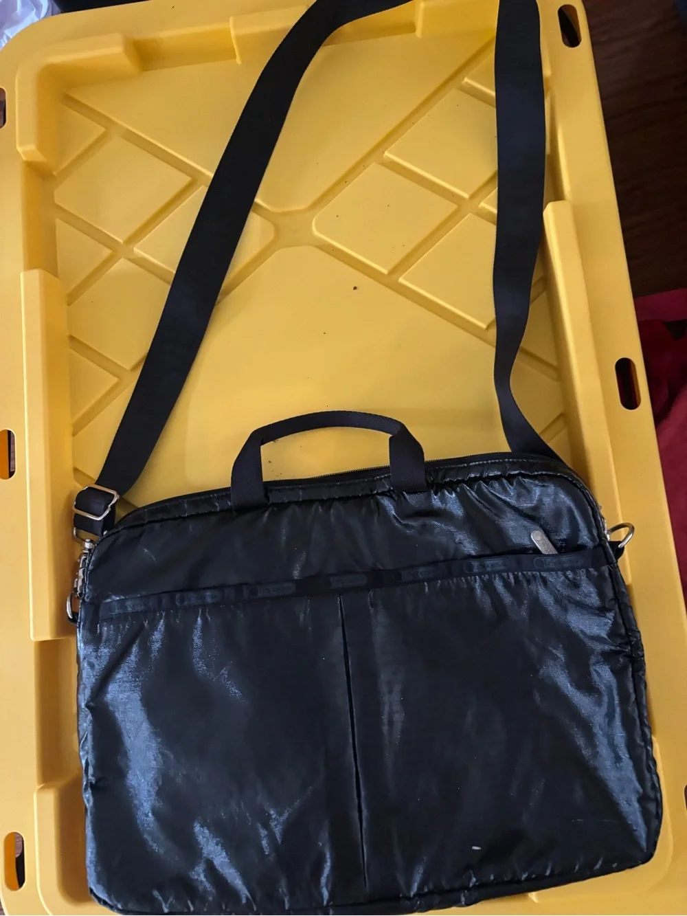 Le sportsac black laptop bag